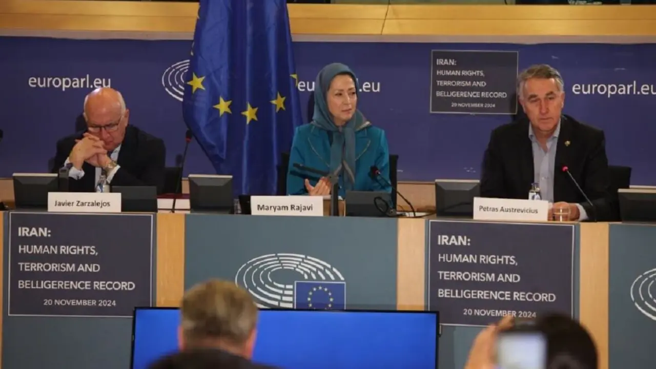 Maryam Rajavi y miembros del Parlamento Europeo - PHOTO/NCRI