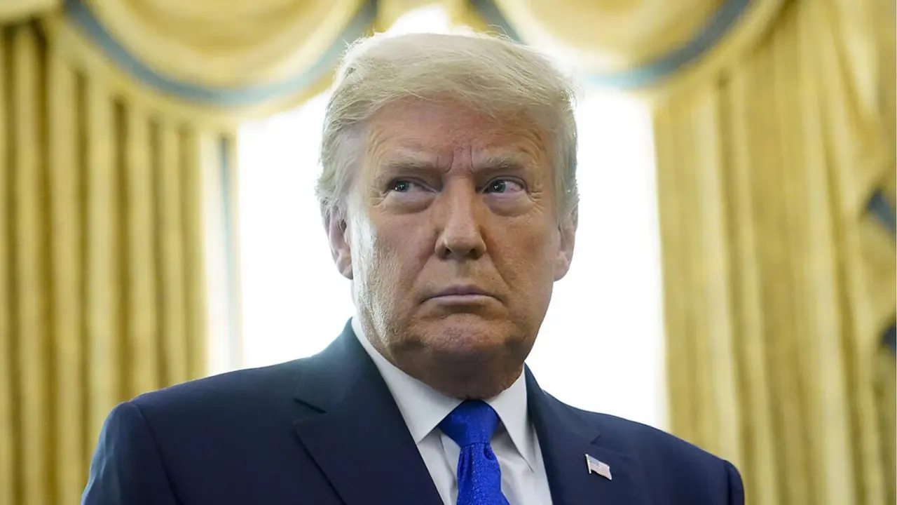 En esta foto del 7 de diciembre de 2020, el presidente Donald Trump en la Oficina Oval de la Casa Blanca en Washington. Trump anunció que Israel y Marruecos normalizarán las relaciones, el último logro de la presión de su administración para impulsar la paz árabe-israelí - AP/ PATRICK SEMANSKY