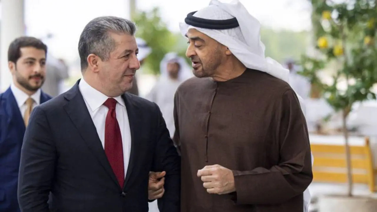 <p>El presidente de los Emiratos Árabes Unidos, el jeque Mohamed Bin Zayed Al-Nahyan, habla con el primer ministro del KRG, Masrour Barzani, en Abu Dabi el 19 de enero de 2025 - PHOTO/ WAM&nbsp;</p>

