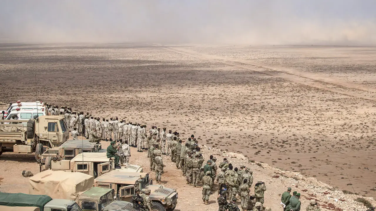 &nbsp;Fuerzas militares de Estados Unidos, Marruecos y Senegal observan un ejercicio a gran escala como parte del ejercicio militar African Lion, en Tantan, al sur de Agadir, Marruecos - AP/ MOSAAB &nbsp;ELSHAMY