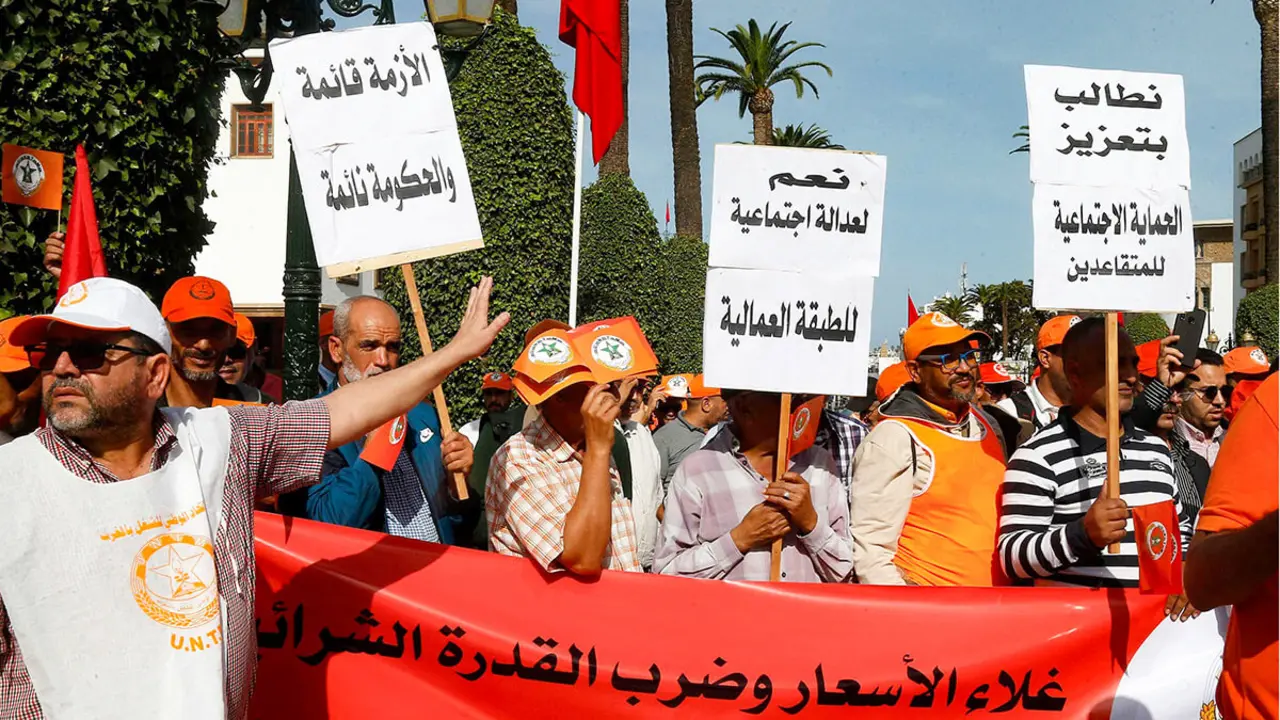 <p>Partidarios del sindicato Union National du Travail au Maroc (UNTM - Unión Nacional del Trabajo de Marruecos) - PHOTO/ARCHIVO&nbsp;</p>
