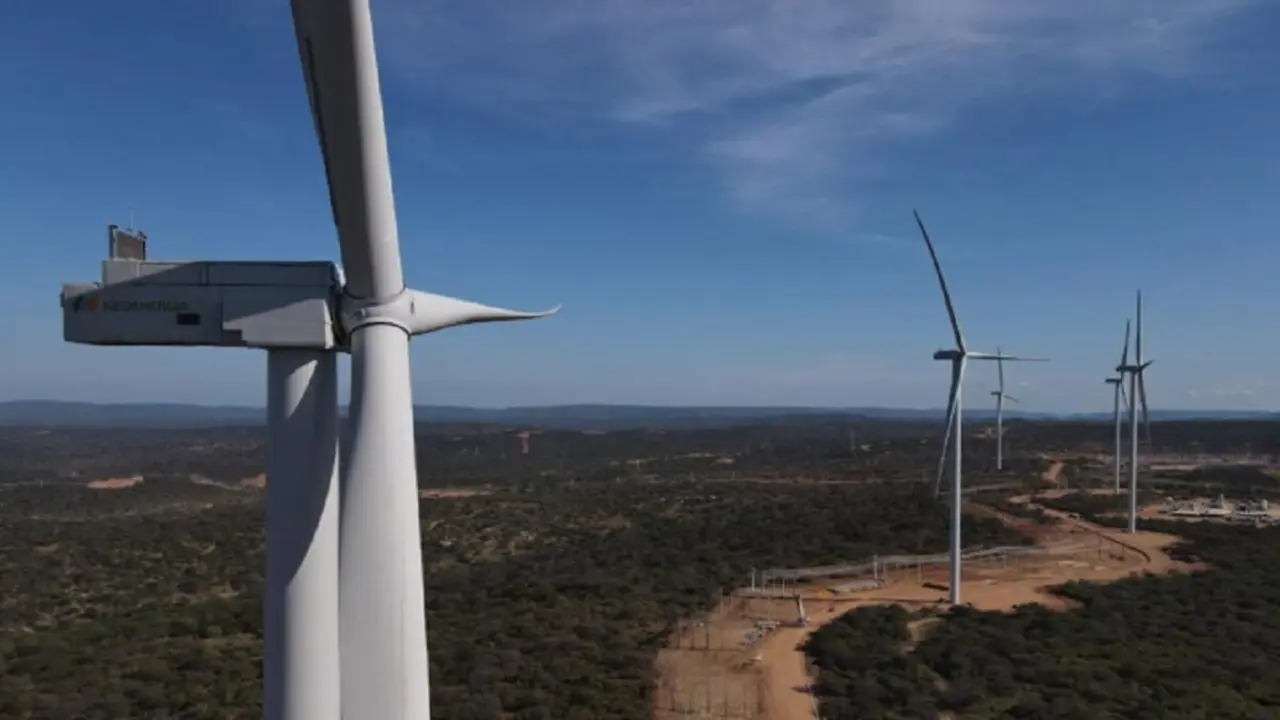 En total, 44 megavatios (MW) de la producción de Oitis se destinarán al consumo energético de las filiales de CCR durante un período de 16 años