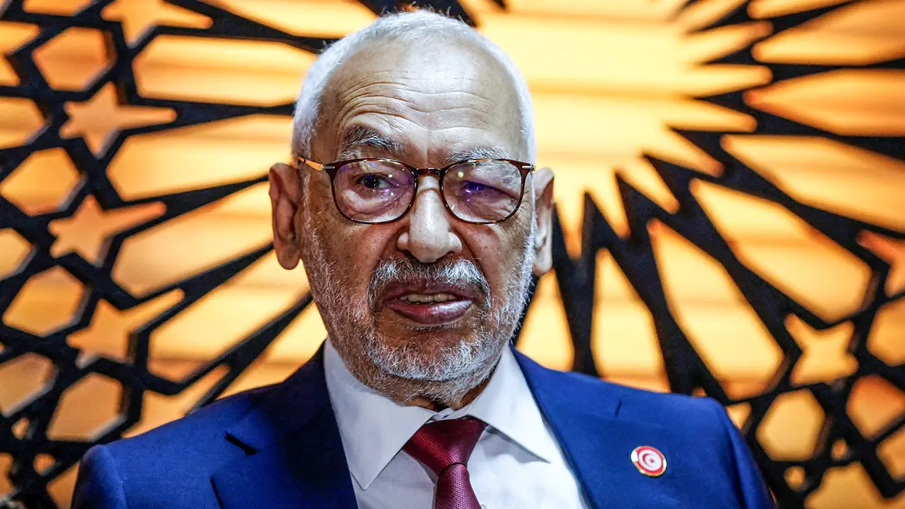 Rached Ghannouchi, líder del partido islamista Ennahda y expresidente del parlamento - REUTERS/ ZOUBEIR SOUISSI</p>