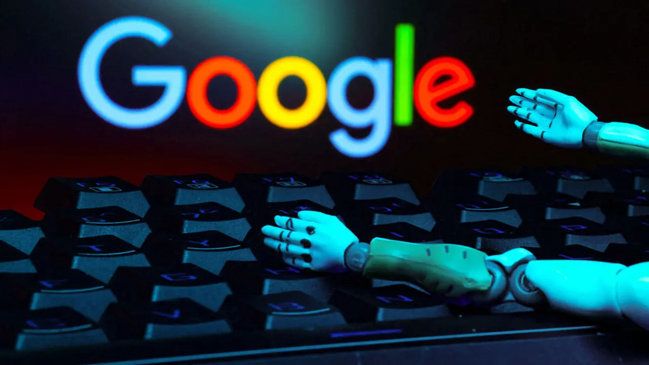 Logotipo de Google, un teclado y manos de robot - REUTERS/ DADO RUVIC