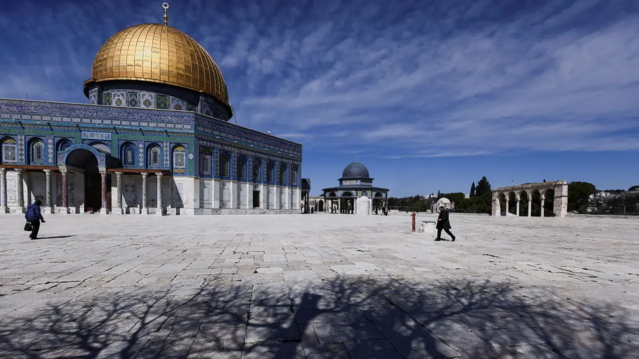 <p>Cúpula de la Roca en el recinto de Al-Aqsa, en la Ciudad Vieja de Jerusalén el 25 de febrero de 2025 - REUTERS/ AMMAR/ AWAD</p>
