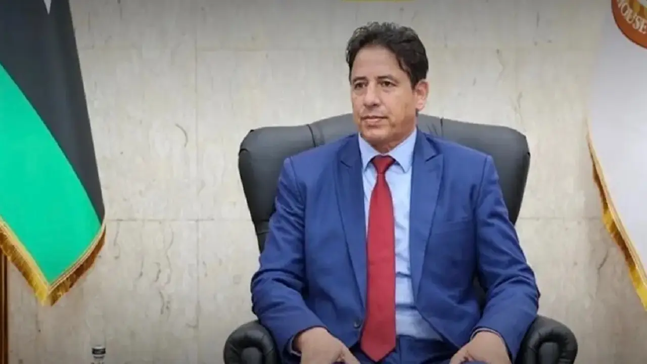 El presidente de la Comisión de Asuntos Exteriores del Parlamento libio, Yousef Al-Agouri, acusa a las Naciones Unidas por la división política en Libia