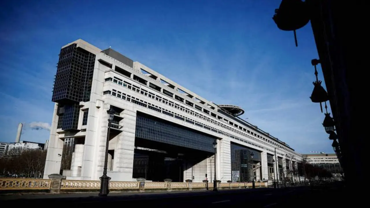 Vista exterior del edificio del Ministerio de Finanzas de Francia, también conocido como Bercy, en París - PHOTO/ARCHIVO