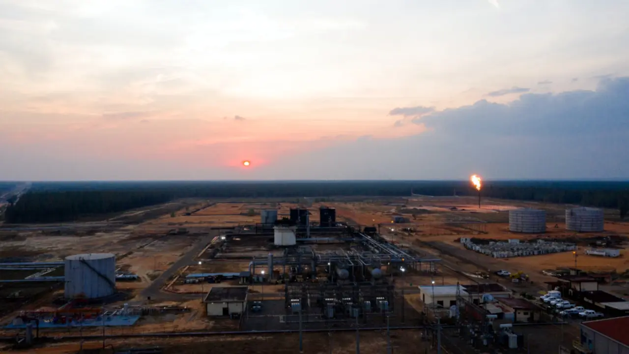 Instalaciones petroleras de la compañía PDVSA en un yacimiento petrolero en Venezuela - PHOTO/ @PDVSA