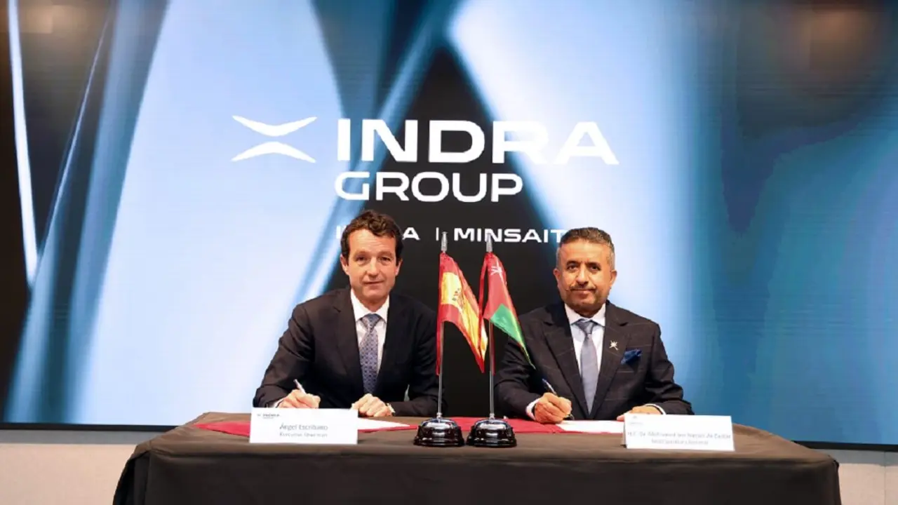 Firma de acuerdo entre Indra y la Royal Air Force de Omán