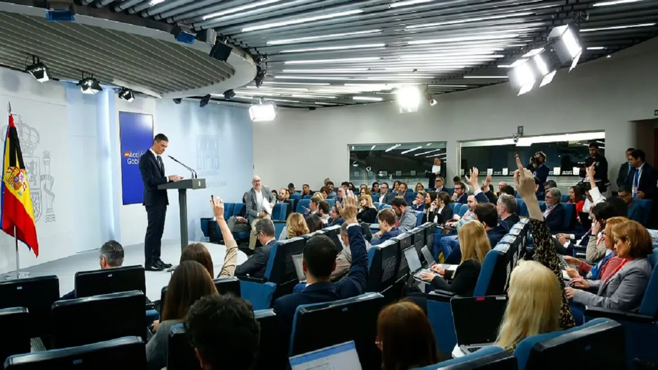 El presidente ha afirmado que, con su plan, España va a saltar del 1,4 por ciento del PIB en inversión de Seguridad y Defensa en el año 2024 al 2 por ciento en 2025 -PHOTO/Pool Moncloa-Borja Puig de la Bellacasa