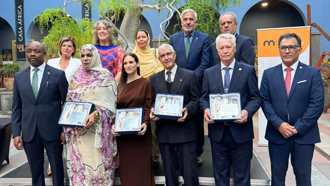 Fatiha El Kamouri, cónsul marroquí en Gran Canaria, durante la conmemoración del 60 aniversario de la Convención de Viena - PHOTO/@eccaedu
