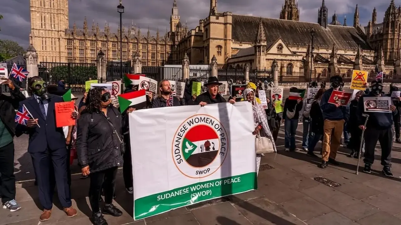 Manifestación en Londres contra las armas químicas en Sudán