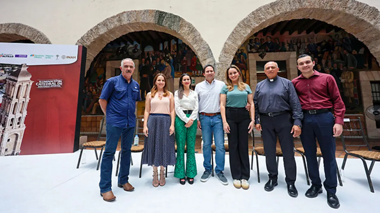 Durante el evento inaugural, se contó con la presencia de autoridades estatales, municipales, eclesiásticas y representantes de la empresa energética