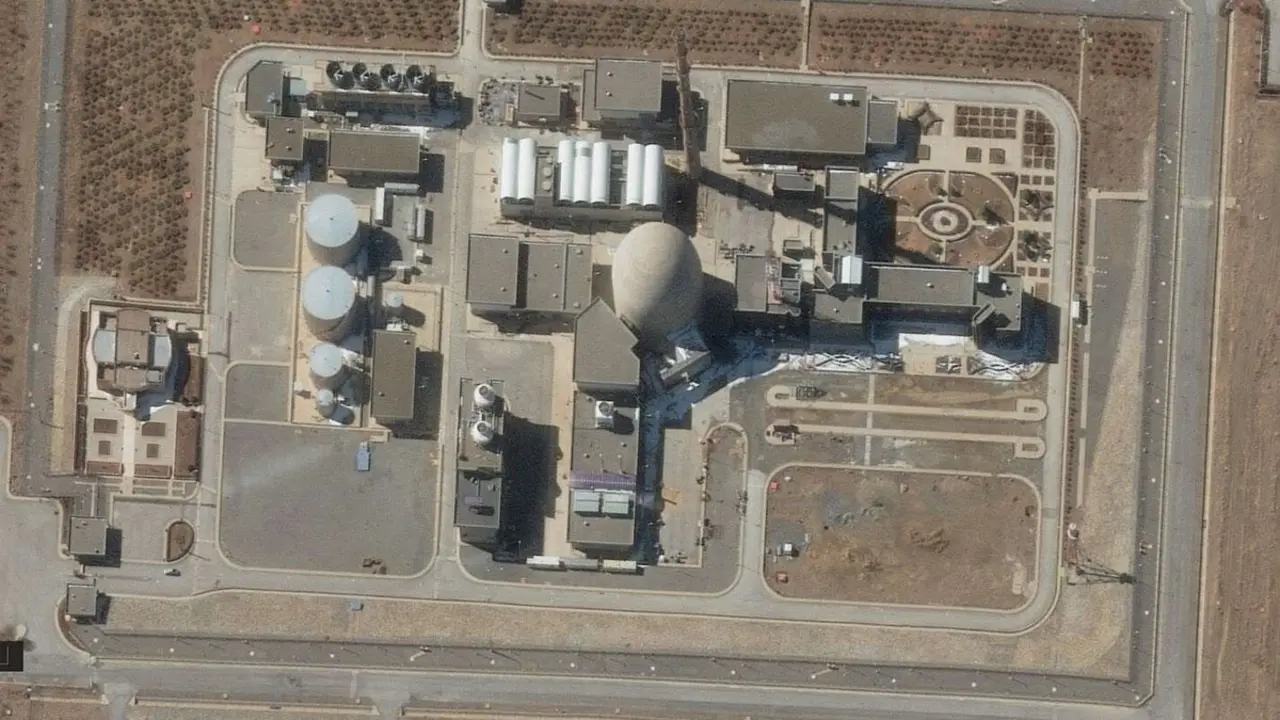 Una imagen satelital muestra las instalaciones de Arak en Irán en esta imagen del 15 de febrero de 2025 - PHOTO/ Maxar Technologies vía REUTERS&nbsp;