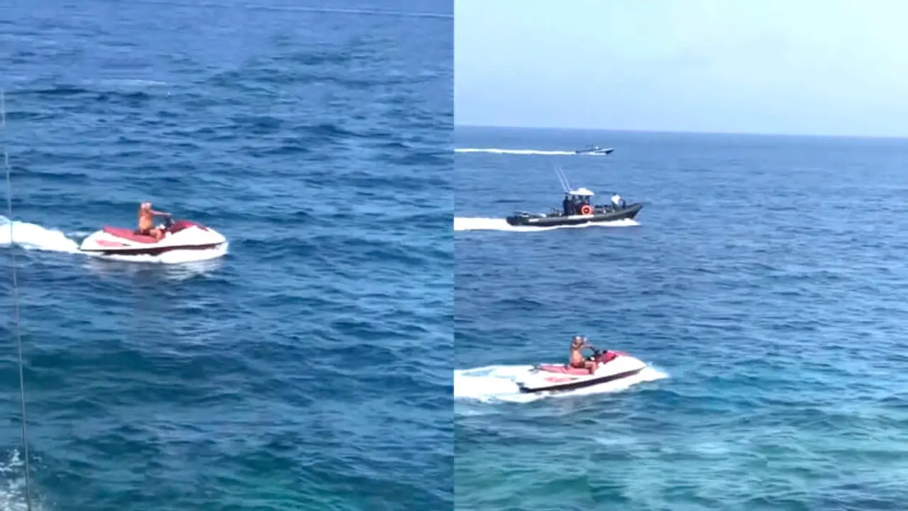 Imágenes difundidas en redes sociales del rey de Marruecos, Mohamed VI, paseando en su moto de agua junto a sus escoltas en las aguas del Cabo Negro - PHOTO/7amza__78