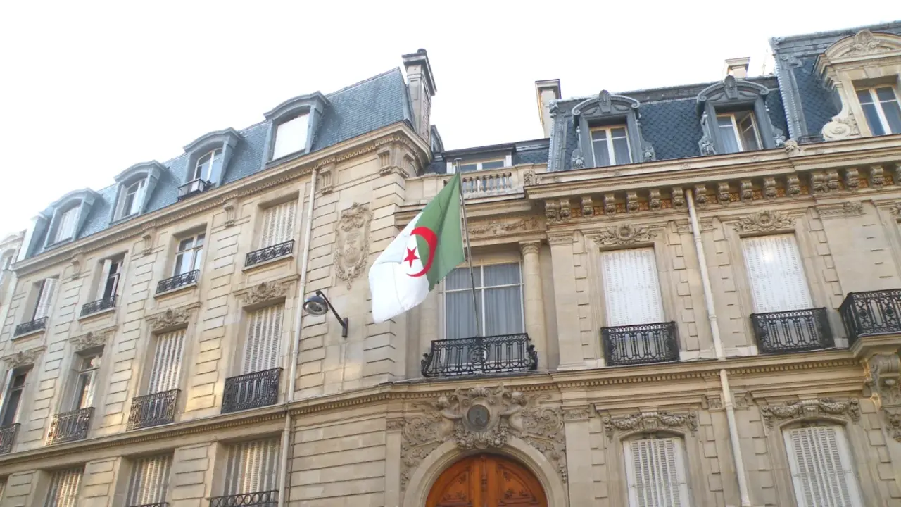 <p>Embajada de Argelia en París, Francia - PHOTO/pymouss</p>

