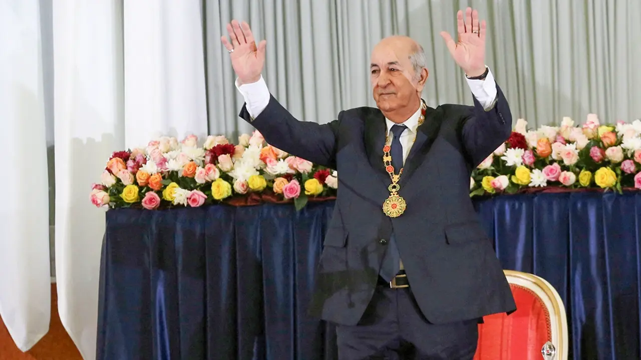 <p>El presidente argelino Abdelmadjid Tebboune durante la ceremonia de juramentación en Argel, Argelia, el 19 de diciembre de 2019 - REUTERS/ RAMZI BOUDINA</p>

