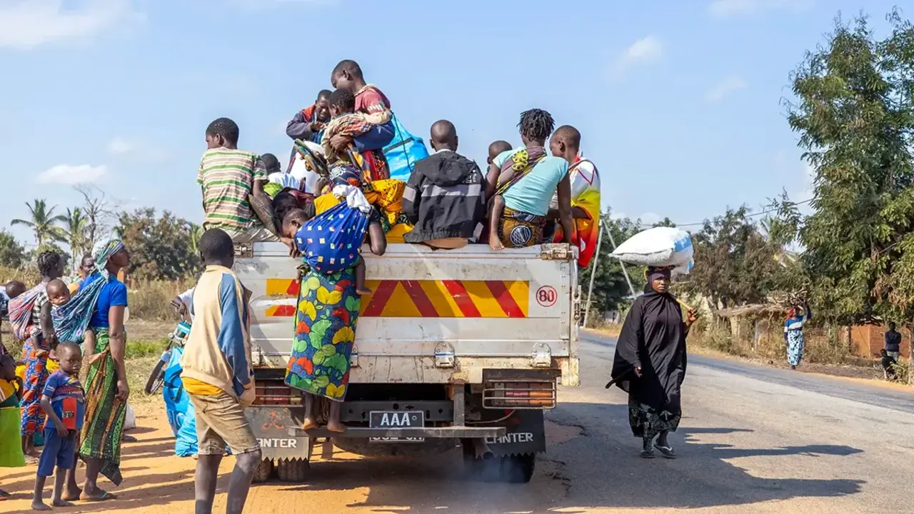 Familias enteras han huido de sus hogares y ahora buscan refugio en Chiure tras una serie de ataques en el sur de Cabo Delgado - MARÍLIA GURGEL /MSF&nbsp;