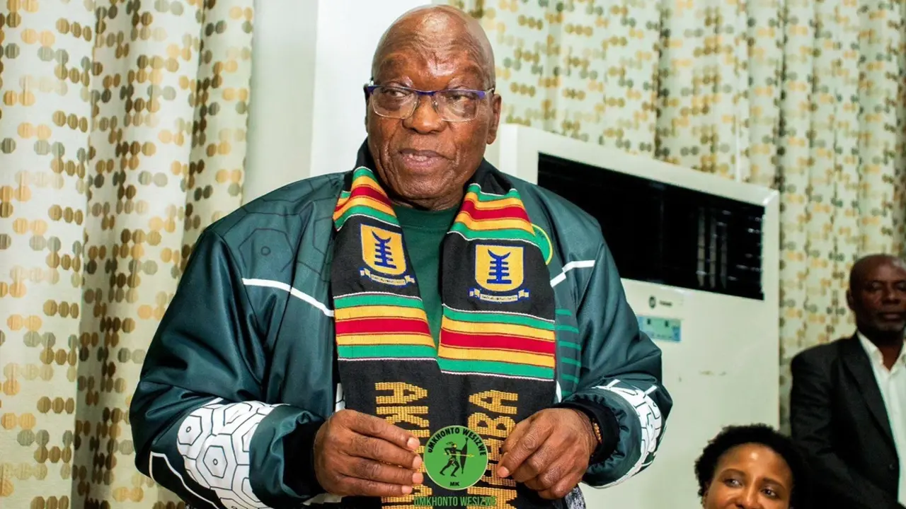 El expresidente sudafricano Jacob Zuma, durante su visita a Accra (Ghana) – PHOTO/@MkhontoweSizwe
