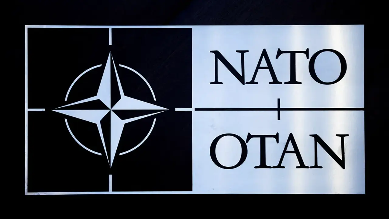 El logotipo de la OTAN se ve en una reuni&oacute;n del Consejo del Atl&aacute;ntico Norte - REUTERS/ JOHANNA GERON