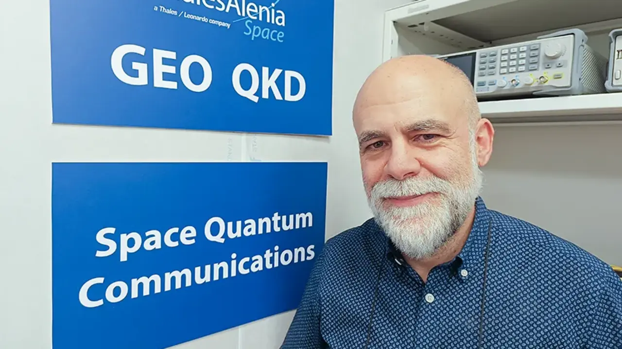 &Aacute;ngel &Aacute;lvaro, director t&eacute;cnico de GEO QKD en Thales Alenia Space Espa&ntilde;a, encabeza un selecto equipo que trabaja en blindar las comunicaciones seguras para anticiparse a la inminente llegada de la computaci&oacute;n cu&aacute;ntica -&nbsp;PHOTO/JPons