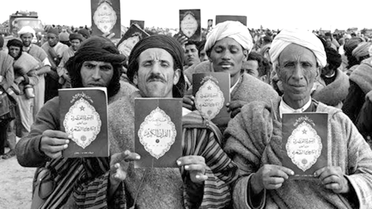 Participantes en la &ldquo;Marcha Verde&rdquo; en 1975 -&nbsp;<a target="_blank" href="https://es.wikipedia.org/wiki/Marcha_verde">https://es.wikipedia.org/wiki/Marcha_verde</a> &nbsp;