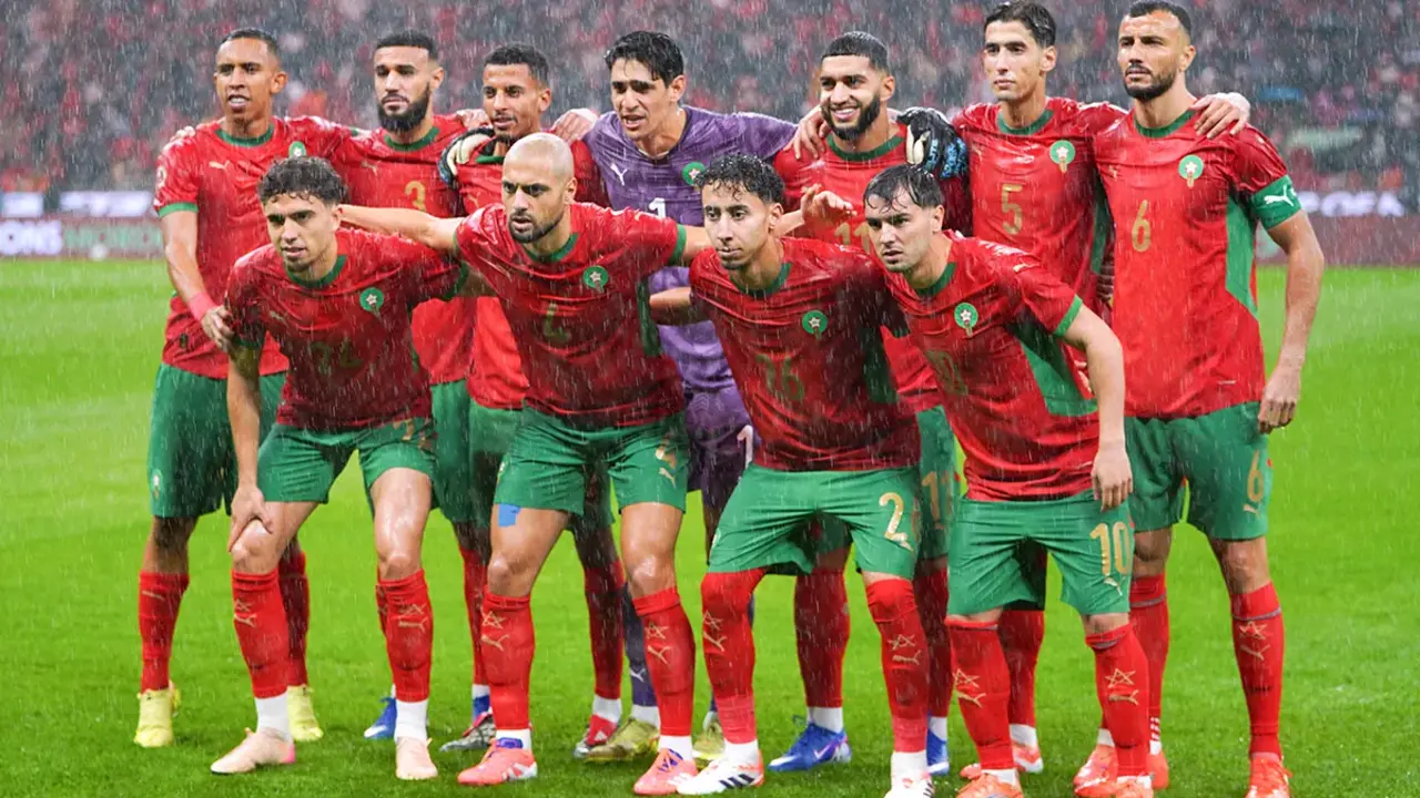 <p>Los jugadores de Marruecos posan para una foto de equipo antes del partido - PHOTO/ REUTERS&nbsp;</p>
