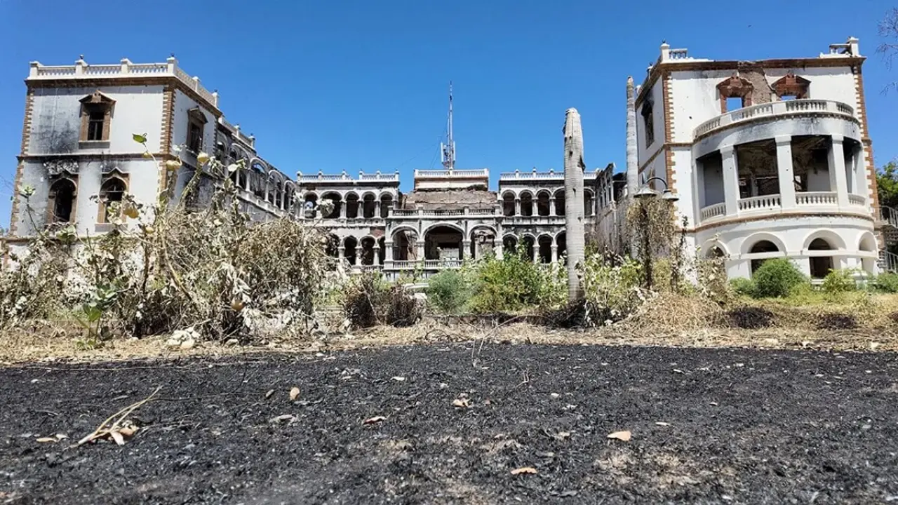 Vista muestra el palacio presidencial, despu&eacute;s de que el Ej&eacute;rcito sudan&eacute;s dijera que hab&iacute;a tomado el control del edificio, en la capital de Jartum, Sud&aacute;n, el 24 de marzo de 2025 - REUTERS/EL TAYEB SIDDIG