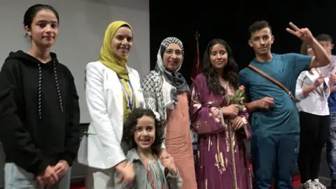 Exposición Regiones Marruecos Culturas: una escuela pública abierta a la sociedad