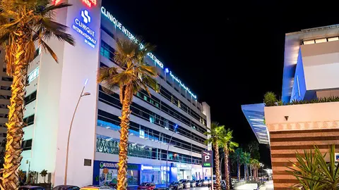 Fachada exterior de la Clínica Internacional de Tánger, Marruecos - ATALAYAR/GUILLERMO LÓPEZ