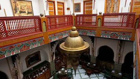 Vista aérea del patio interior del hotel Palais Zahia en Tánger, Marruecos - ATALAYAR/GUILLERMO LÓPEZ
