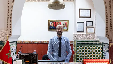 Recepción del hotel Palais Zahia de Tánger, Marruecos - ATALAYAR/GUILLERMO LÓPEZ