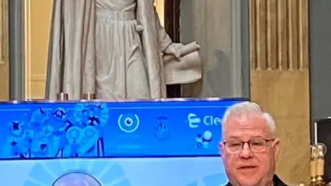 Pere Granados, alcalde de Salou, en un momento de su intervención en los Premios Catalejo 2025 - PHOTO/ATALAYAR