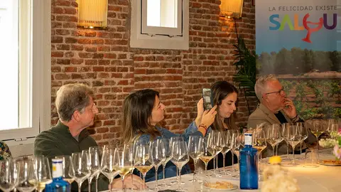 Cata de vinos organizada por el Ayuntamiento de Salou - PHOTO/Gema López
