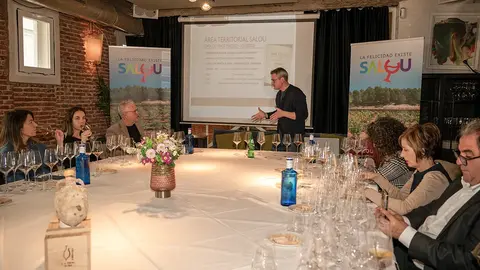 Cata de vinos organizada por el Ayuntamiento de Salou - PHOTO/Gema López