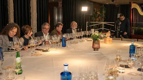 Cata de vinos organizada por el Ayuntamiento de Salou - PHOTO/Gema López
