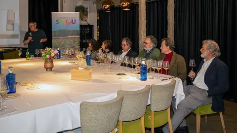 Cata de vinos organizada por el Ayuntamiento de Salou - PHOTO/Gema López