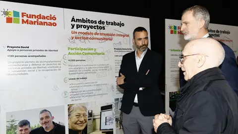 Su Majestad el Rey recibe explicaciones del director de la Fundación Marianao sobre sus objetivos
© Casa de S.M. el Rey