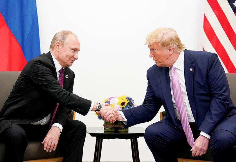 Vladimir Putin, presidente de Rusia y Donald Trump, expresidente de Estados Unidos y candidato republicano - PHOTO/ATALAYAR