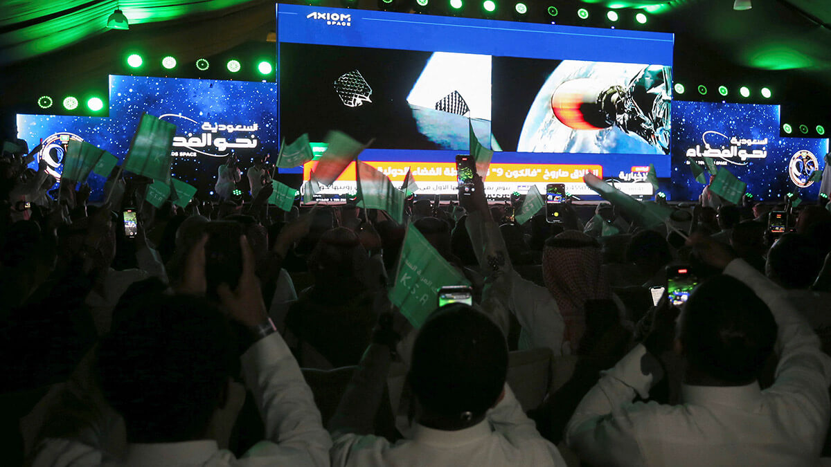 arabia-saudi-primera-mujer-astronauta (2)