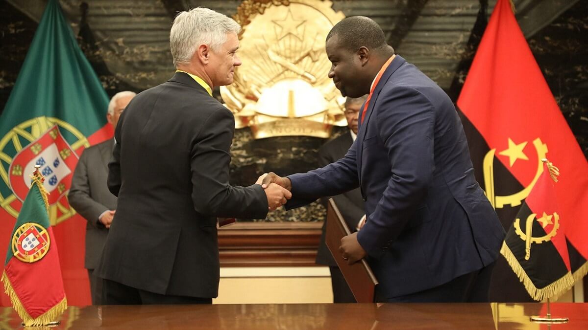 PHOTO/GGPEN - El presidente de la Agencia Espacial portuguesa, Ricardo Conde, y el director de la Oficina de Gestión del Programa Espacial Nacional de Angola, Zolana Rui João, han suscrito las bases de su cooperación en el sector espacial