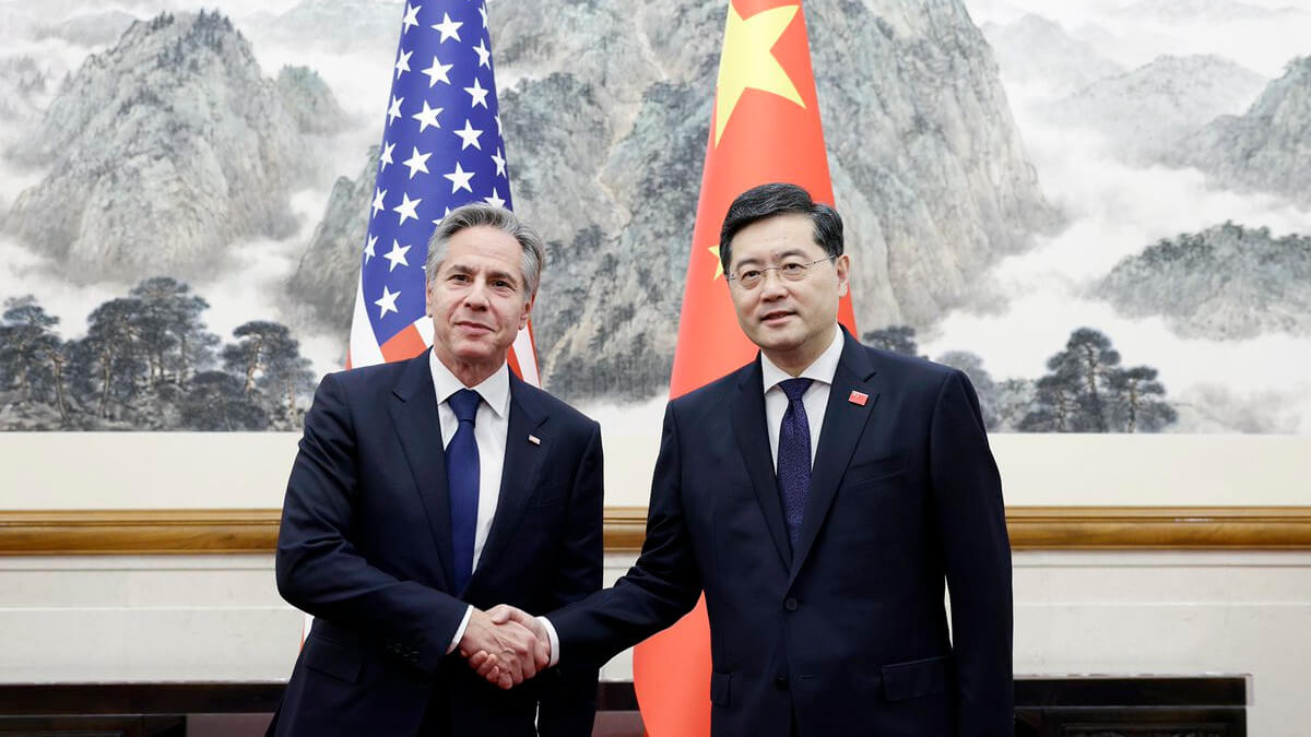 PHOTO/TWITTER/@Kanthan2030 – El secretario de Estados de Estados Unidos, Antony Bllinken, se reúne con el canciller chino Qing Gang