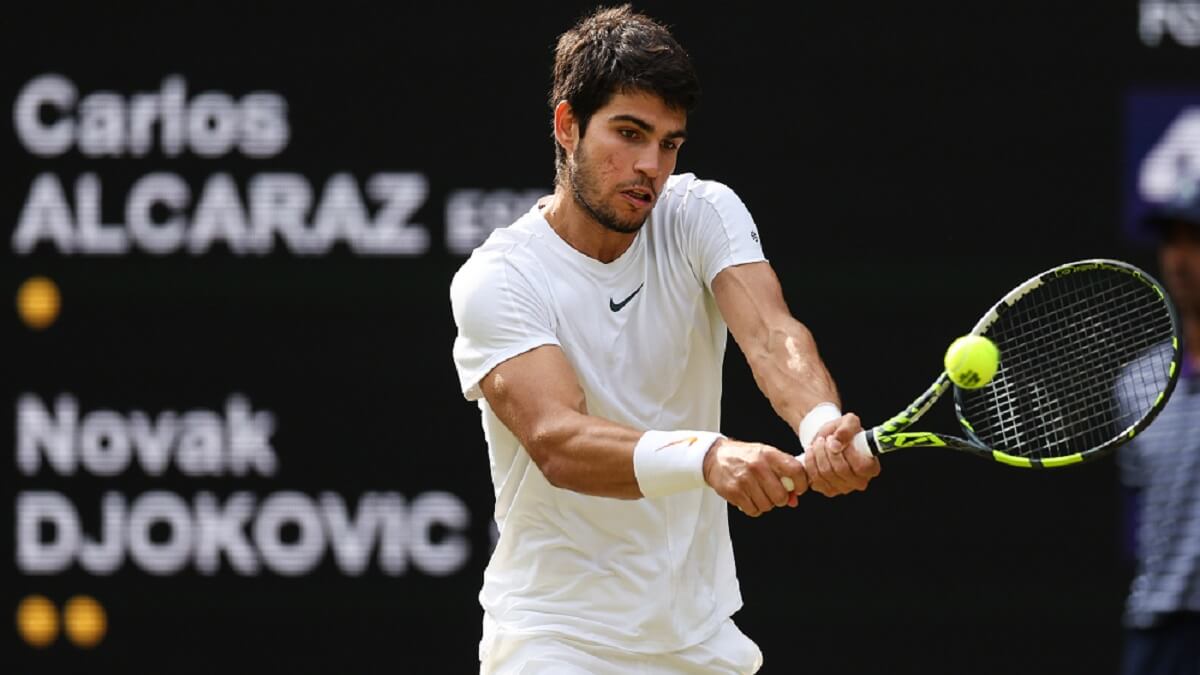 PHOTO/AFP/ADRIAN DENNIS – Carlos Alcaraz en el torneo de Wimbledon
