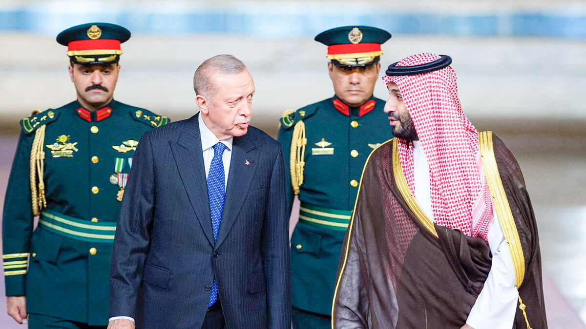 AFP/ Agencia de Prensa Saudita via  REUTERS - El príncipe heredero de Arabia Saudita, Mohammed bin Salman, se reúne con el presidente turco, Recep Tayyip Erdogan, en Jeddah, Arabia Saudita, el 17 de julio de 2023