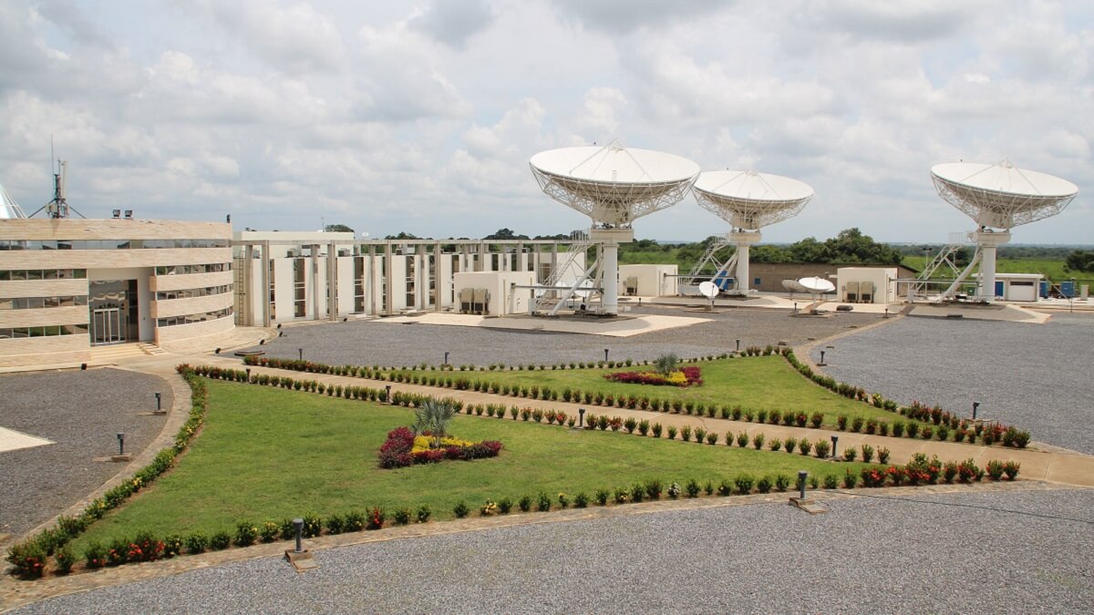 PHOTO/Cristina Alvarado-Minic-ABAE - Las principales aportaciones de la Agencia Espacial Venezolana son dos instalaciones terrenas dotadas con grandes antenas parabólicas para el seguimiento y control de satélites