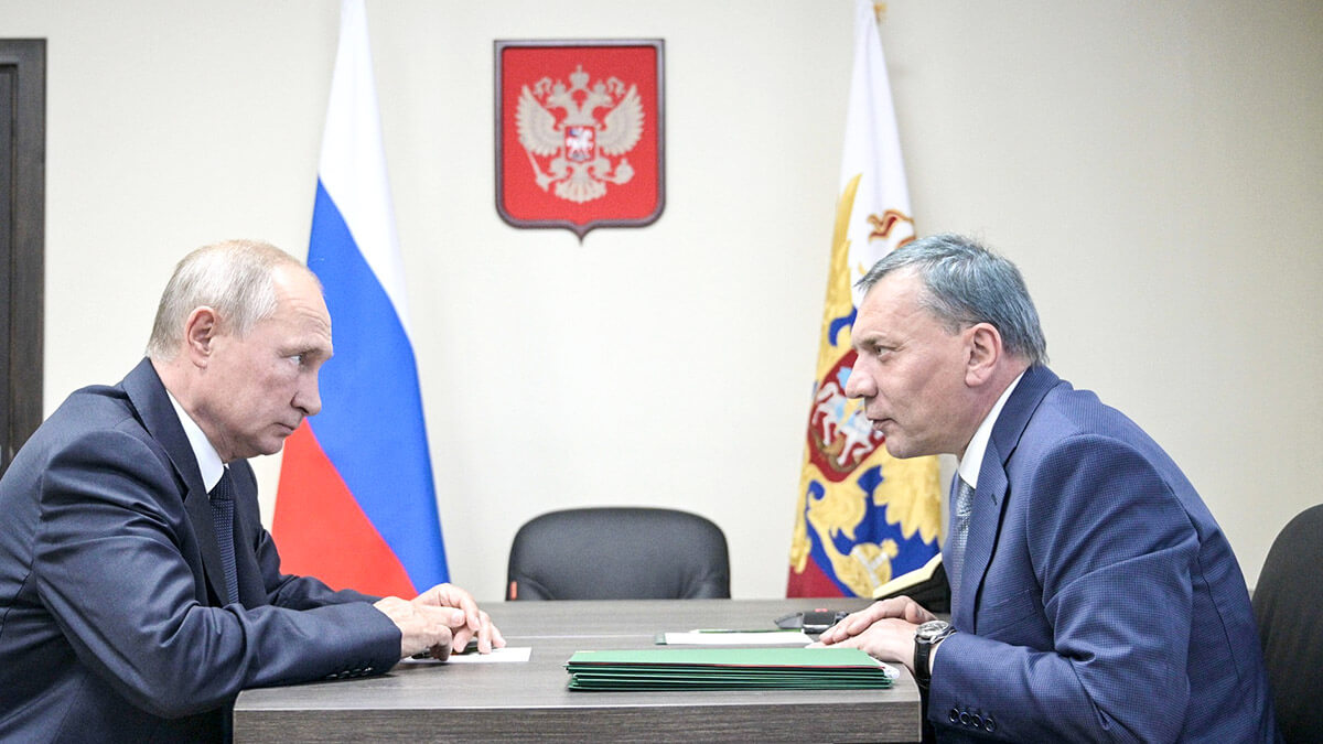 PHOTO/Kremlin - El director general de la Agencia Espacial de Rusia, el general Yuri Borisov, tiene acceso directo al presidente Putin. Ambos son conscientes que la misión Luna-25 es trascendental para la estrategia espacial del Kremlin