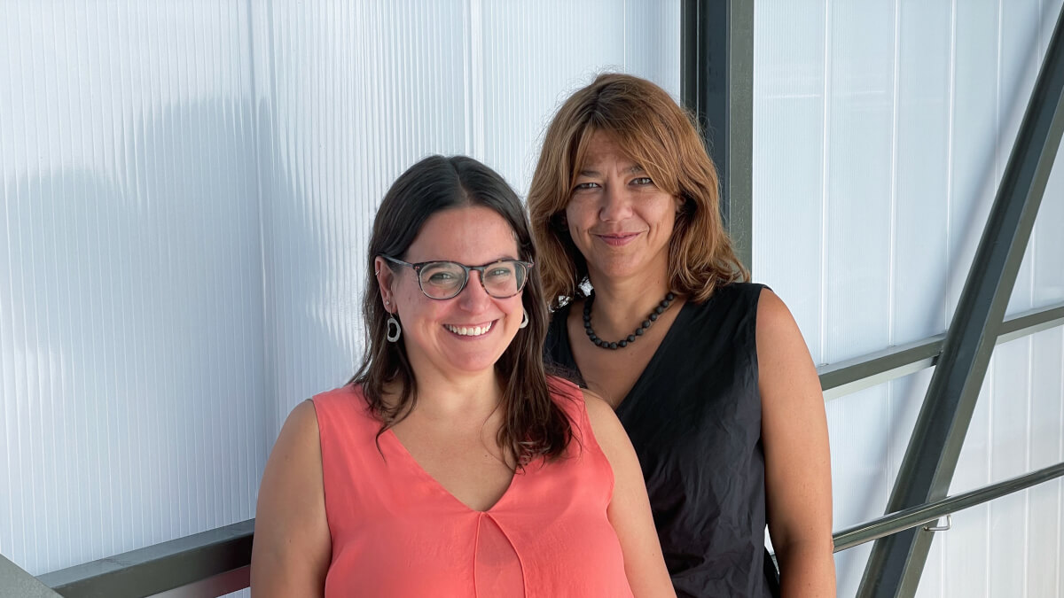 Marta Massanella, investigadora principal de IrsiCaixa, y Lourdes Mateu, coordinadora de la Unidad de covid persistente del Hospital Germans Trias.