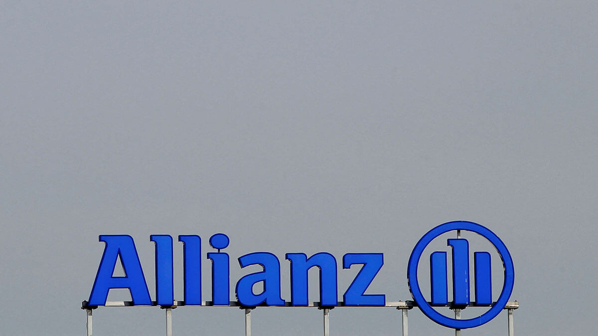 Logotipo de la aseguradora más grande de Europa, Allianz SE, en Unterfoehring, cerca de Múnich
REUTERS/MICHAELA REHLE