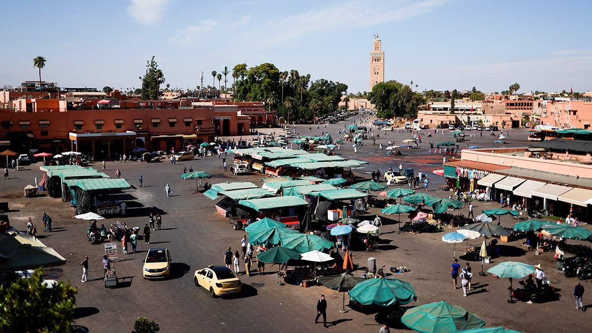 Plaza Jamaa El-Fna, con la mezquita El Koutoubia en Marrakech, el 17 de septiembre de 2023
REUTERS/AMMAR AWAAD
