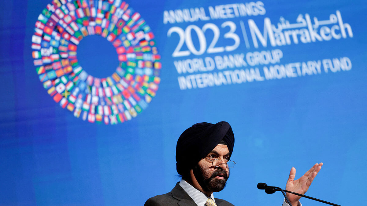 REUTERS/SUSANA VERA - El presidente del Banco Mundial, Ajay Banga, habla el segundo día de la reunión anual del Fondo Monetario Internacional y el Banco Mundial, tras el mortal terremoto del mes pasado, en Marrakech, Marruecos, el 10 de octubre de 2023